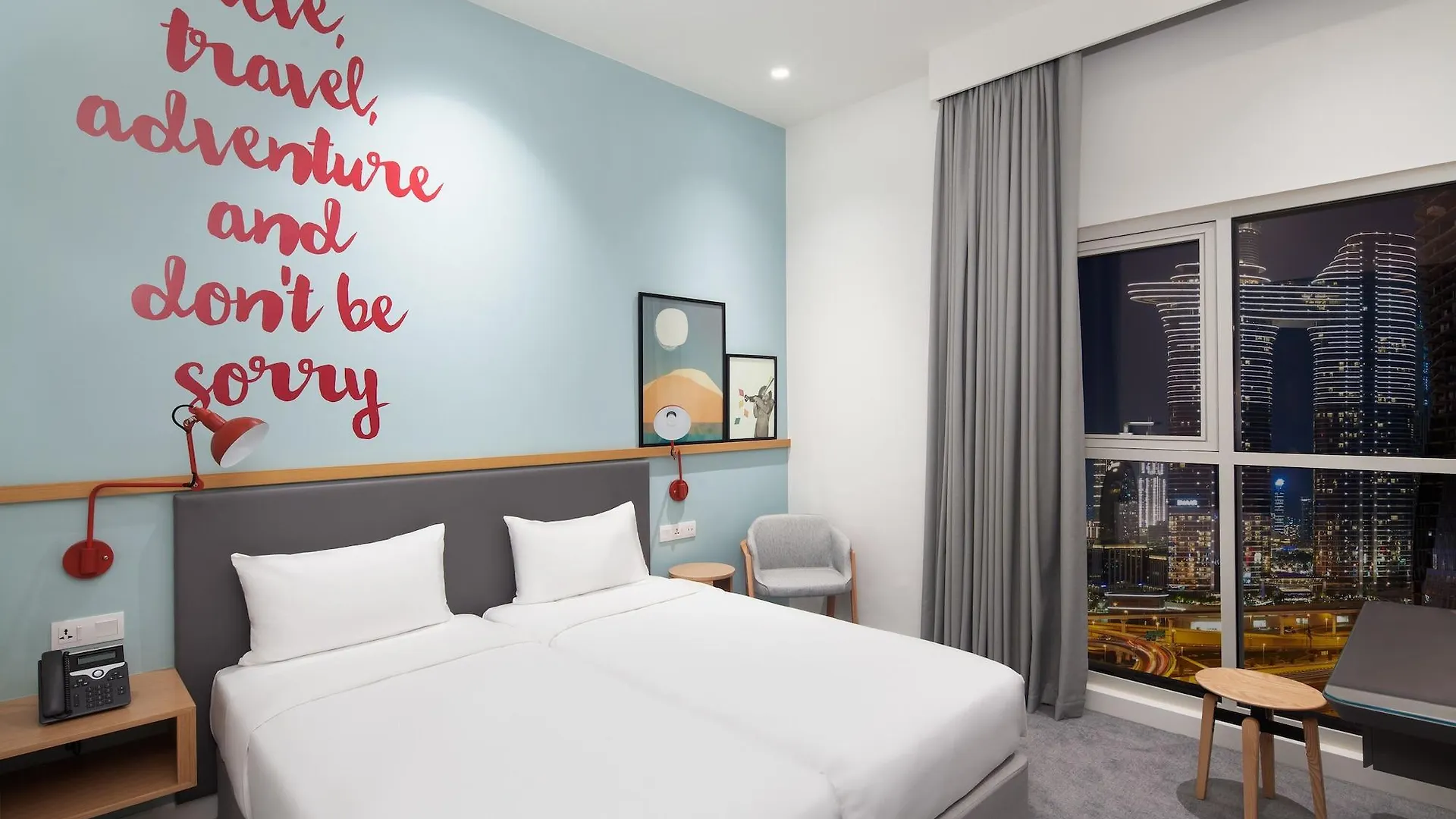 Rove City Walk Dubai 3*,